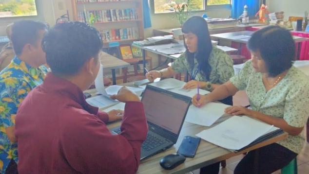 Penilaian Lomba Perpustakaan oleh Tim Lomba Provinsi di Perpustakaan SMA Yosep Pangkalpinang, Selasa (23/4/2024).